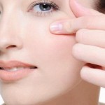 Лучшие омолаживающие процедуры для кожи вокруг глаз